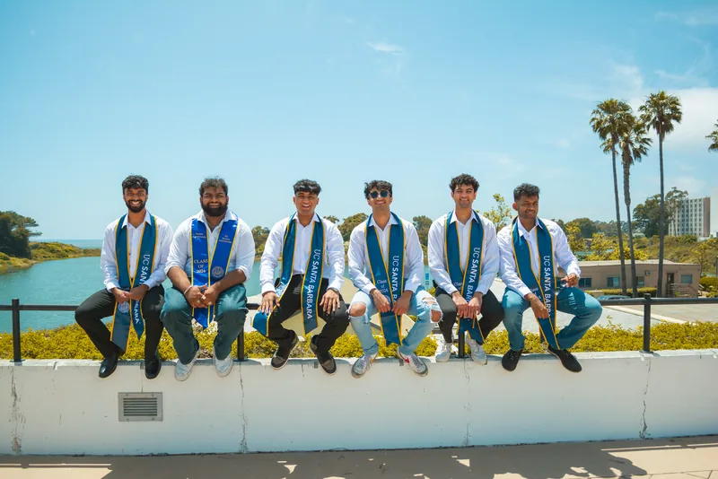 Graduation group photography by Shmitty Media