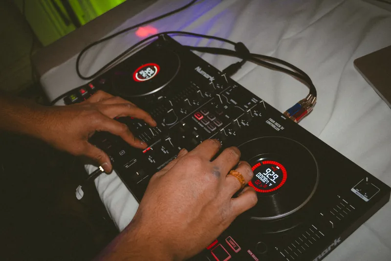 Nightlife photography by Shmitty Media at RXR in West Hills